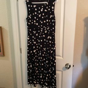 Jessica Howard polka dot dress with ruched waist. Perfect for daytime, wedding